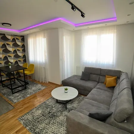 Apartment Rp Lux Stan Na Dan *