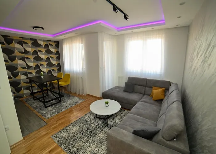 Apartment Rp Lux Stan Na Dan *